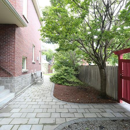 Xiao Wang Bed & Breakfast Toronto Dış mekan fotoğraf