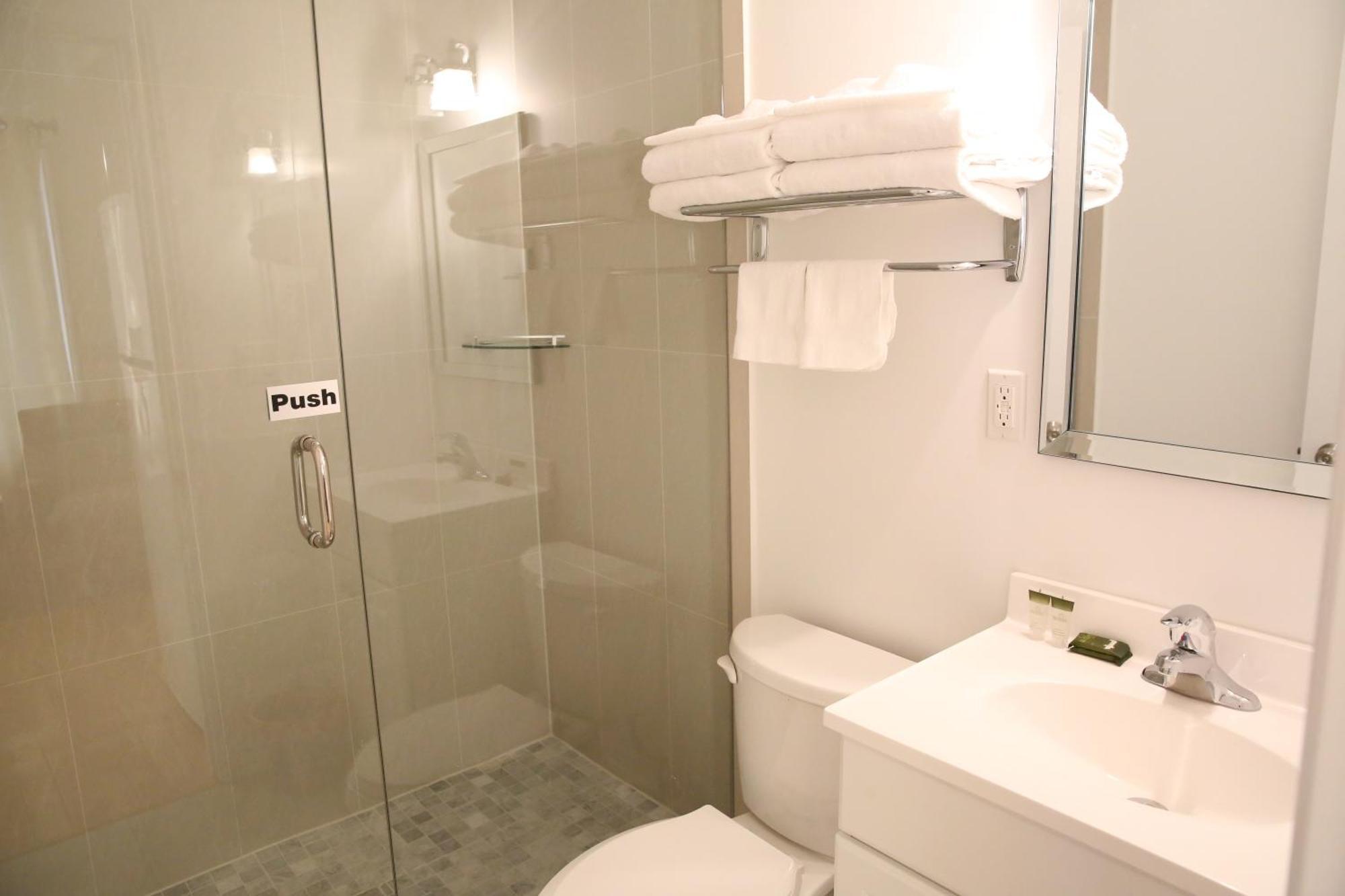 Xiao Wang Bed & Breakfast Toronto Dış mekan fotoğraf